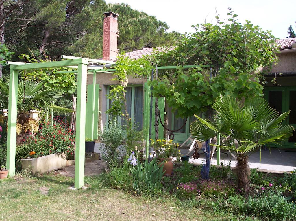 Villa La Marpierre Mondragon エクステリア 写真
