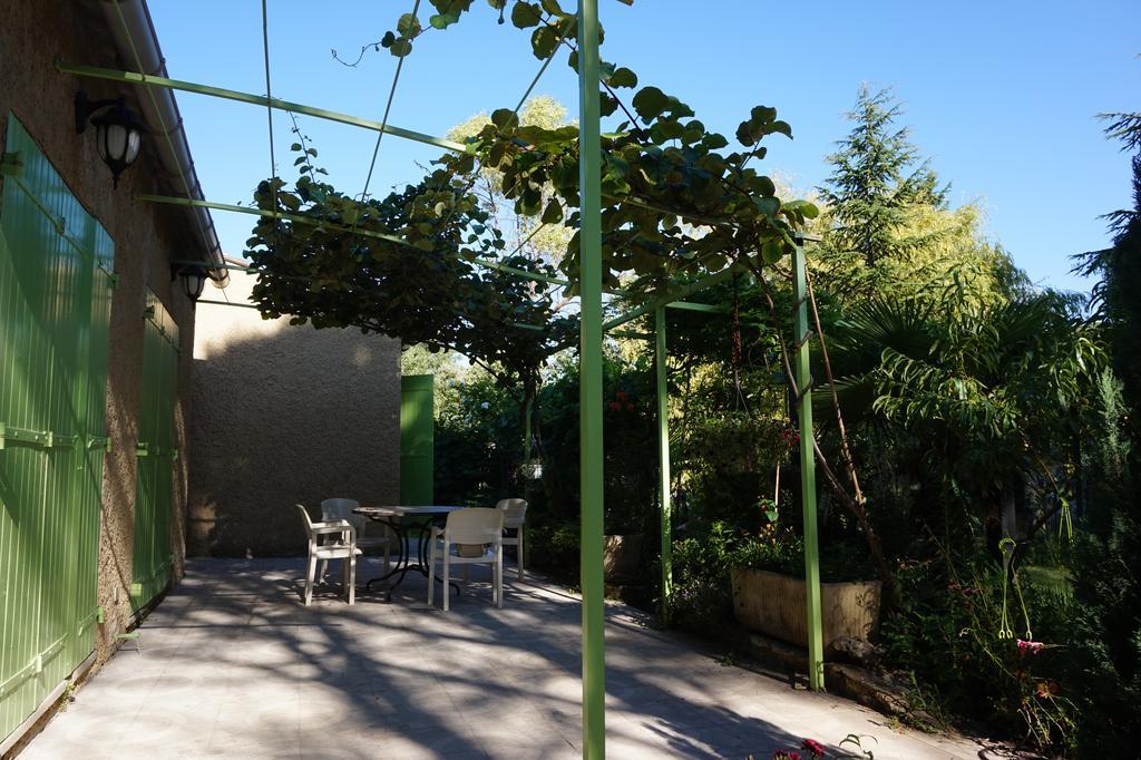 Villa La Marpierre Mondragon エクステリア 写真